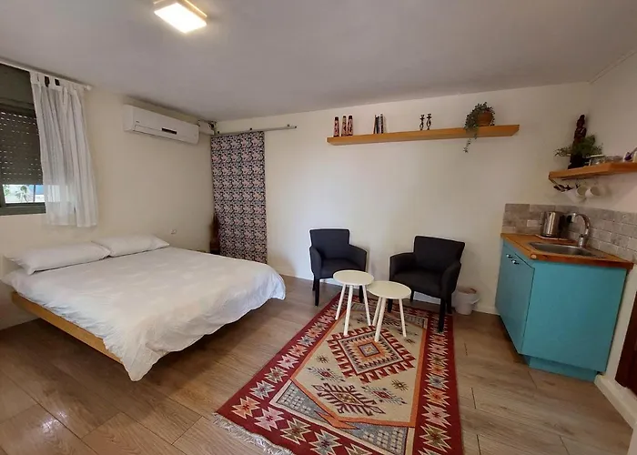 Cute Guest Room